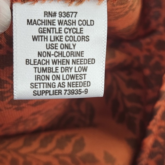 Liz Claiborne Women's Silky Medium Top Burnt Orange Black Blouse Shirt Dressy - Picture 5 of 5